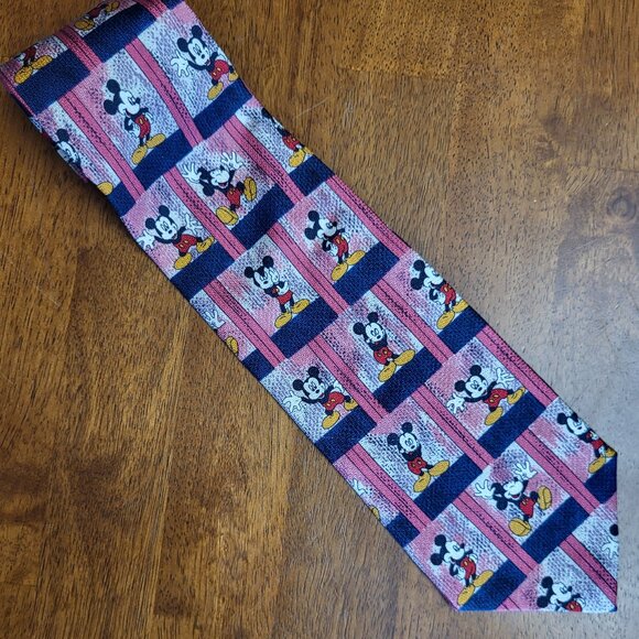 Mickey & Co ~ Atlas Designs ~ Vintage Mickey Mouse Necktie ~ Excellent Condition - Picture 2 of 7